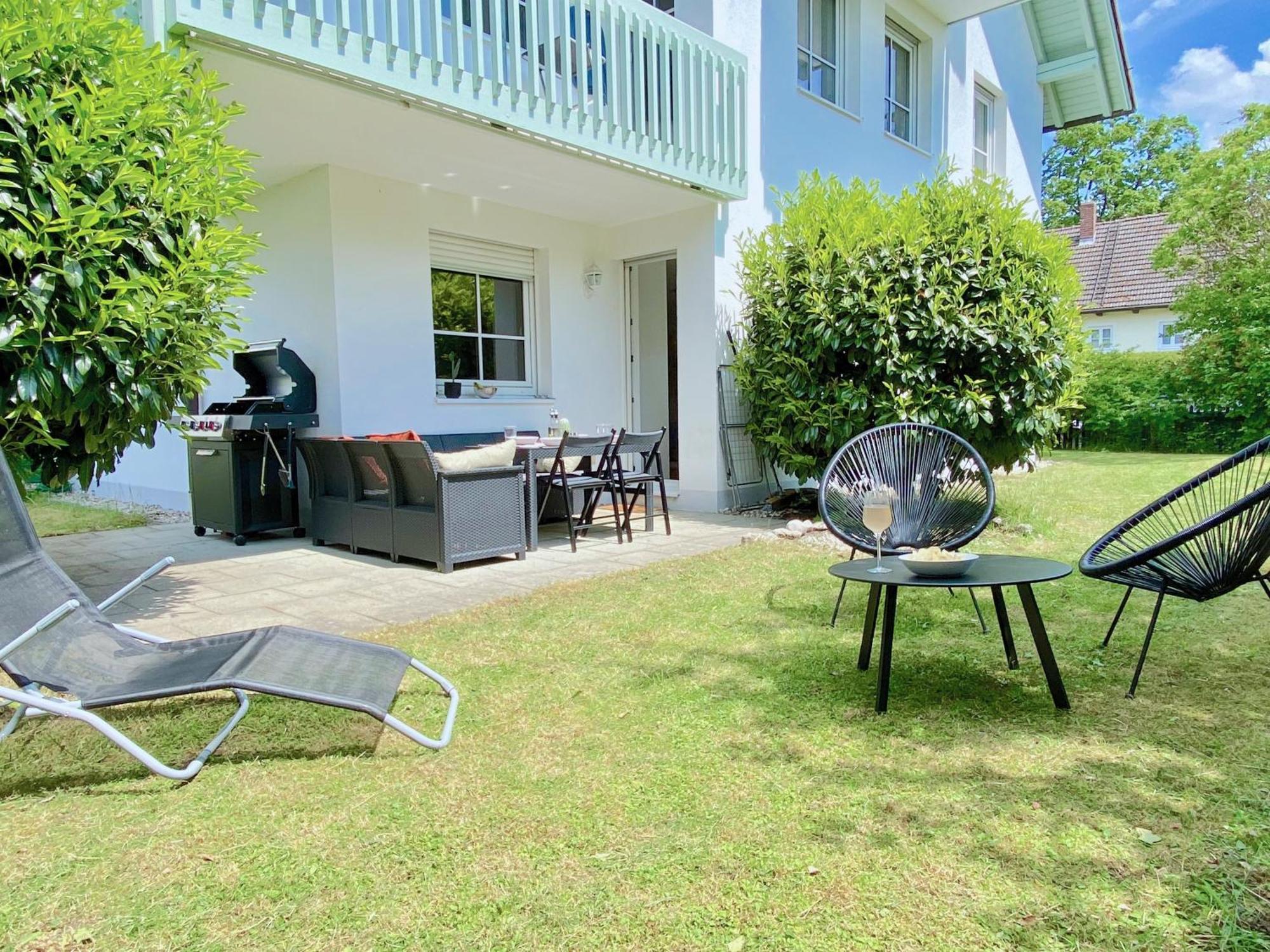 Snug Stays I 3 Zimmer Design Apartment Am See Mit Garten I Home Office I Highspeed Wifi Weßling Eksteriør billede