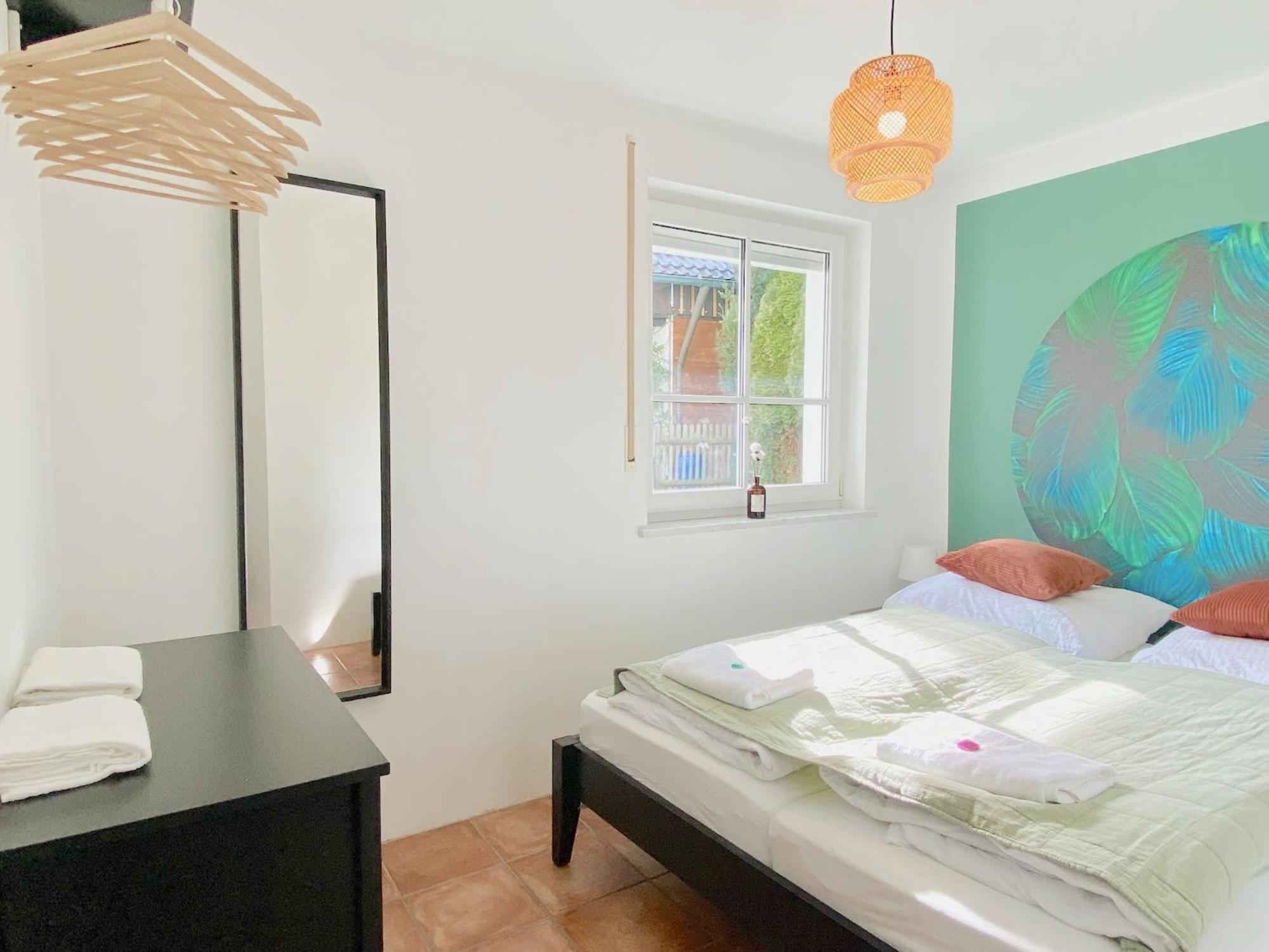 Snug Stays I 3 Zimmer Design Apartment Am See Mit Garten I Home Office I Highspeed Wifi Weßling Eksteriør billede